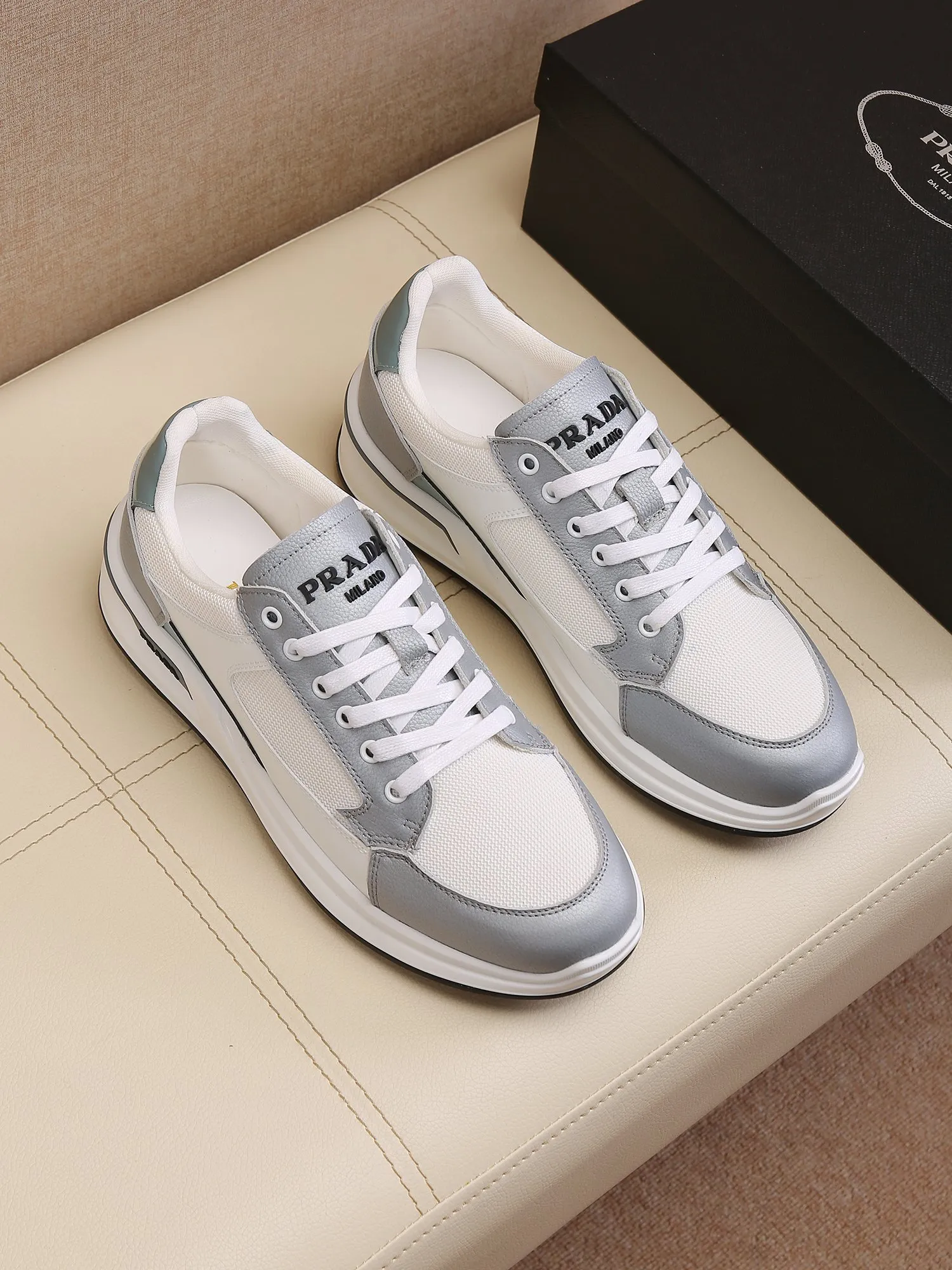 Batch 440 🕷️🕷️【PRADA】Prada's new men's fashionable casual shoes🇨🇳original quality, high-end boutique💯exquisite details,🌶🌶original lightweight, wear-resistant and non-slip original outsole, comfortable to wear🎋classic craftsmanship, fine workmanship, worth owning Code number: 38-44 Large quantities in stock